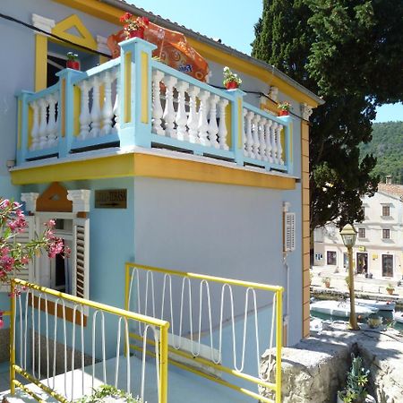 Villa Mozart Veli Losinj Luaran gambar