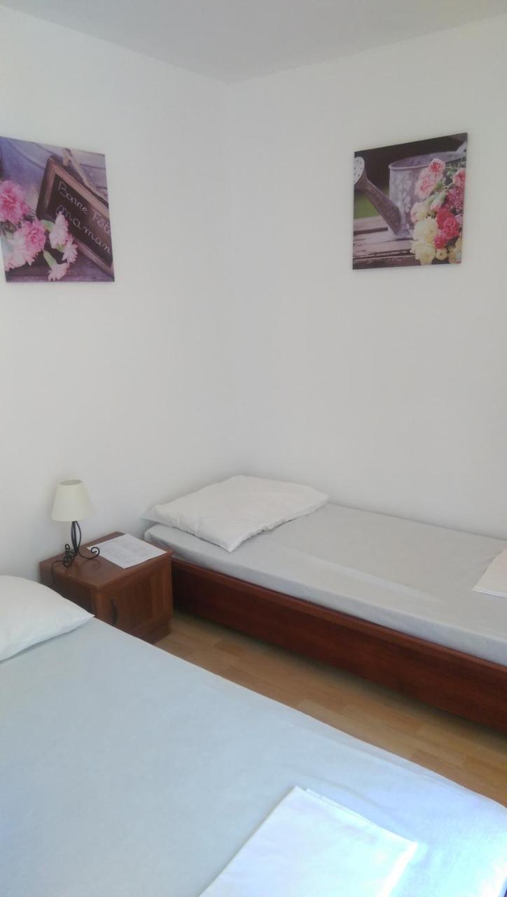 Villa Mozart Veli Losinj Luaran gambar