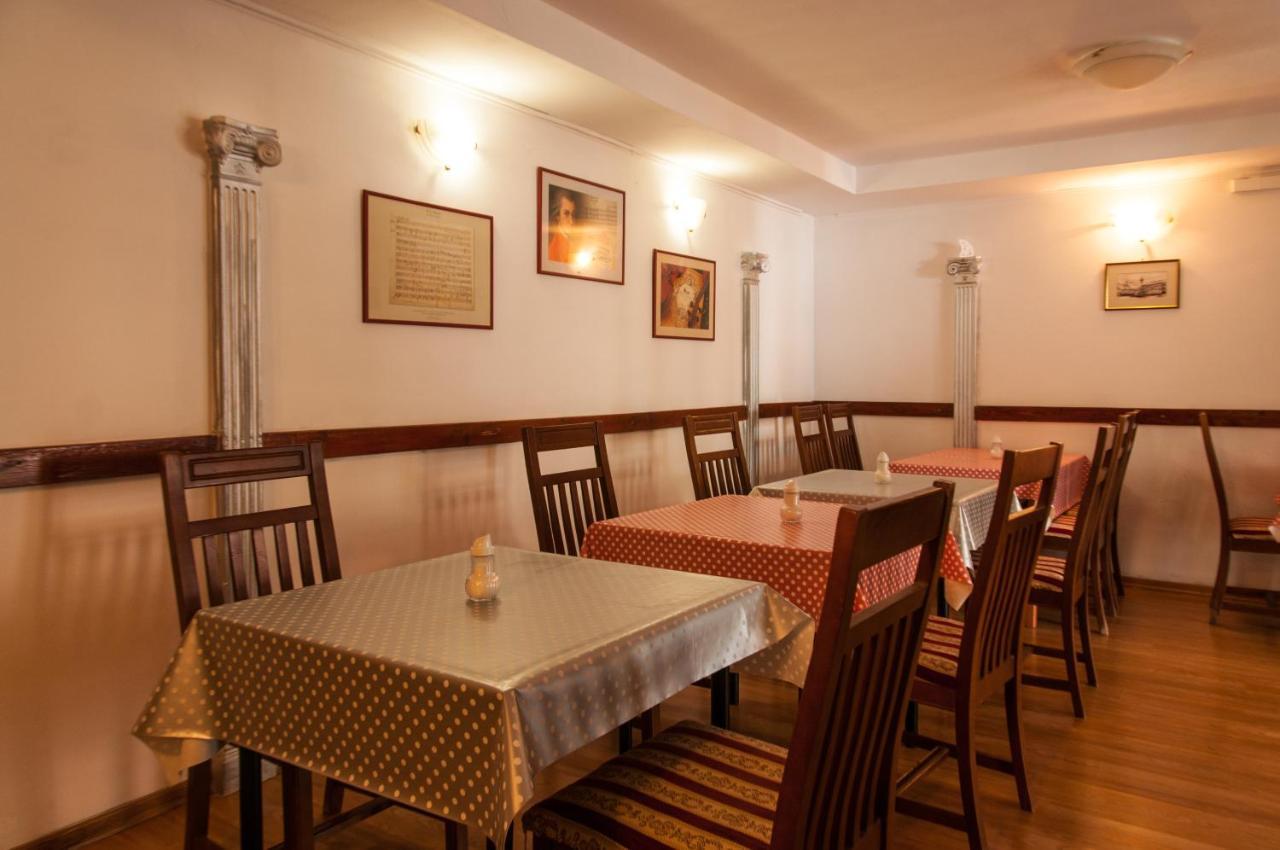 Villa Mozart Veli Losinj Luaran gambar