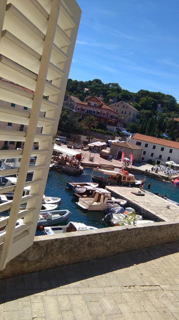 Villa Mozart Veli Losinj Luaran gambar